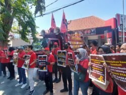 Demo Belasan Pekerja KFC, Berikut Isi Tuntutannya