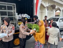 Mobil Dapur Lapangan Polisi Sidoarjo Sapa Emak-emak