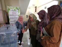 Dua Metode Menampung Air Hujan di Bimtek Eco Office TNBTS