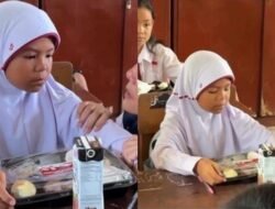 Devi, Bocah SD yang Rela Menahan Lapar Demi Sang Ibu: Sebuah Kisah Haru dari Palembang