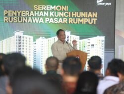Hadiri Penyerahan Kunci Hunian Rusunawa Pasar Rumput, Mendagri Dorong Pemda Adopsi Program Perumahan Murah DKI
