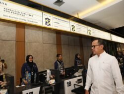 Wamendagri Bima Arya Apresiasi Kemajuan dan Inklusivitas Mal Pelayanan Publik Kota Surabaya