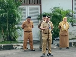 Camat Balaraja Pimpin Apel Pagi di Tengah Cuaca Rintik Hujan dengan Penuh Semangat