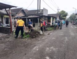 Forkopimka Krembung Ajak Warga Kerja Bakti Antisipasi Dampak Cuaca Ekstrem