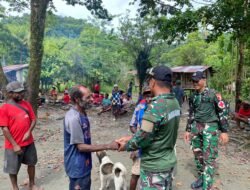 Semakin Dekat dengan Masyarakat, Satgas Yonif 512/QY Menjadi Bagian yang Tidak Terpisahkan dengan Masyarakat