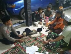 Bripka Dadang kunjungi Tokoh Masyarakat di Desa Kresek guna menjalin Tali Silaturahmi dengan para Sesepuh