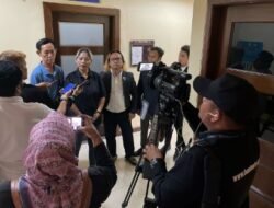 Ahli Waris Alm Ramli Halim dan Pengacara Lakukan Perlawanan Ke Pemkot Tangerang Atas Pembongkaran Paksa Pagar Pembatas