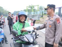 Kapolresta Tangerang Gelar Aksi Berbagi Takjil untuk Masyarakat Jelang Berbuka Puasa