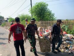 Koramil Kronjo Gelar Aksi Bersih Pasar Bersama Warga dan Polri