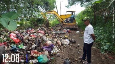 Kepala UPT II DLHK dan Kades Sentul Jaya Tinjau Langsung Pembersihan Sampah Liar di Balaraja