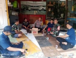 Komsos, Babinsa Cirarab Ajak Warga Perkuat Kerukunan Bertetangga