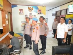 Wakapolresta Tangerang Tinjau Kesiapsiagaan dan Pelayanan Polsek Kresek