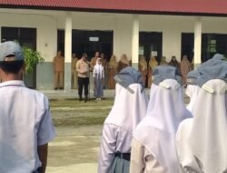 Kapolsek Kresek AKP A. Suryadi pimpin Upacara di SMAN 29 Kabupaten Tangerang