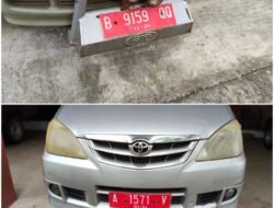 Mobil Plat Merah, Terparkir di Halaman Kantor Kecamatan Legok dengan Pajak Telat