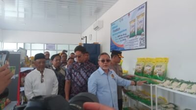 Menko Pangan Zulkifli Hasan kunjungi Koperasi Merah Putih/KMP Kelurahan Way Urang Kalianda