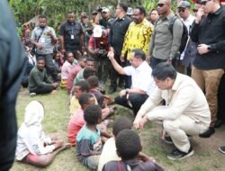 Mendagri dan Menteri PKP Jalin Dialog Bersama Masyarakat Papua Pegunungan serta Hadiri Acara Bakar Batu