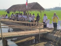 Hidupkan Urat Nadi Pertanian, Danramil 10/Sepatan Ikut Gerakan Irigasi Bersih