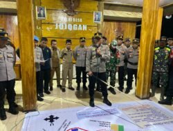 Sinergitas TNI–Polri Warnai Pengamanan Pengajian Akbar Cikadu Bersholawat Meriahkan HUT RI ke-80