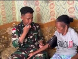 Jalin Kedekatan Dengan Masyarakat, Satgas Yonif 763/SBA Door to Door Berikan Yankes di Kampung Aisyo