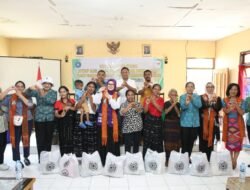 Kunjungi Posyandu di Ngada NTT, Yane Bima Arya Gaungkan Semangat Indonesia Emas 2045