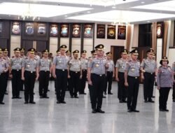 27 Pati Polri Naik Pangkat