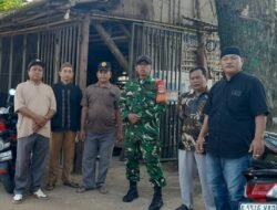 Babinsa Kronjo Gelar Komsos Ajak Warga Perkuat Keamanan Desa