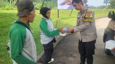 Wujud Polisi Humanis, Polsek Panongan Laksanakan Kamis Berkah
