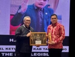 H. Astayudin, SE, Wakil Ketua DPRD Kabupaten Tangerang Raih Penghargaan The Best Legislatif Aspiratif