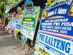 Karangan Bunga Banjiri Pelantikan Pengurus PWI Pusat di Monumen Pers Solo