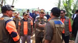 Tinjau Penanganan Longsor di Cilacap, Mendagri: Penanganannya Sudah Sistematis