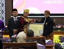 Kado Istimewa di Hari Jadi Tangerang: PERUMDAM TKR Terima Penghargaan Bergengsi dari Bupati Tangerang