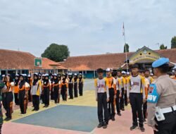 Babinsa Koramil 08/Randudongkal Berikan Materi LDKS kepada OSIS SLTPN 2 Randudongkal