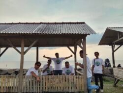 Senja di Pantai Anyer Rajut Asa Gapai Mimpi