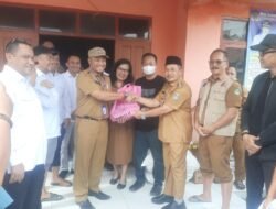 Anggota DPRD Komisi II Kabupaten Tangerang Bersama BPBD dan Dinsos Salurkan Bantuan Sembako untuk Warga Terdampak Banjir di Desa Kedaung