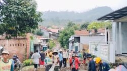 GIAT Warga Desa Padareka Gerak Bersatu Kerja Bakti Demi Ekonomi Tetap Berjalan