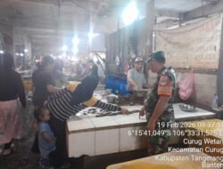 Kodim Tigaraksa Monitoring Harga Sembako di Pasar Curug Tangerang