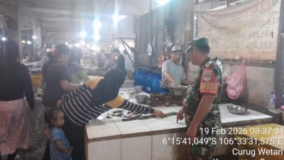 Kodim Tigaraksa Monitoring Harga Sembako di Pasar Curug Tangerang