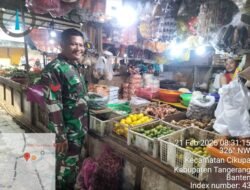 Babinsa Pantau Harga Pangan di Tangerang untuk Kendalikan Inflasi