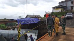 Dandim Pemalang Turun Langsung Pantau Pembangunan Jembatan Pascabanjir Bandang di Pulosari