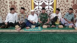 Pererat Silaturahmi, Danramil Banjarharjo dan Satgas TMMD Brebes Tarawih Berjamaah di Dukuh Kopi