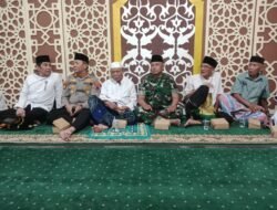 Pererat Silaturahmi, Danramil Banjarharjo dan Satgas TMMD Brebes Tarawih Berjamaah di Dukuh Kopi