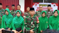 Ramadhan Penuh Berkah, Koramil 01/Pemalang Bersama Persit Bagikan 300 Takjil kepada Warga Paduraksa