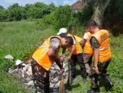 Gerakan Cepat Satgas Kodim 0510/Trs Bersihkan Tumpukan Sampah di Mekar Baru