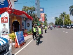 Babinsa Personel Pos PAM Kodim 0711/Pemalang Siaga Amankan Arus Mudik Lebaran 2026