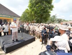 Kembali Terjunkan Praja IPDN ke Aceh Tamiang, Mendagri Tito: Sasar Pembersihan Sisa Lumpur di Permukiman Terdampak Bencana