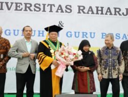 Dies Natalis Universitas Raharja Sekaligus Pengukuhan Guru Besar