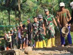 Estafet Ember Penuh Tawa, Cara Satgas TMMD dan Warga Percepat Pembangunan Jalan