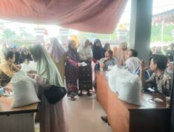 Pemdes Sidoko Salurkan Bantuan Beras Bulog 10 Kg kepada 1.159 KPM