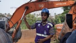 Mitigasi Dampak Kemarau, PERUMDAM TKR Lakukan Pengerukan Lumpur untuk Buka Jalur Air Baku